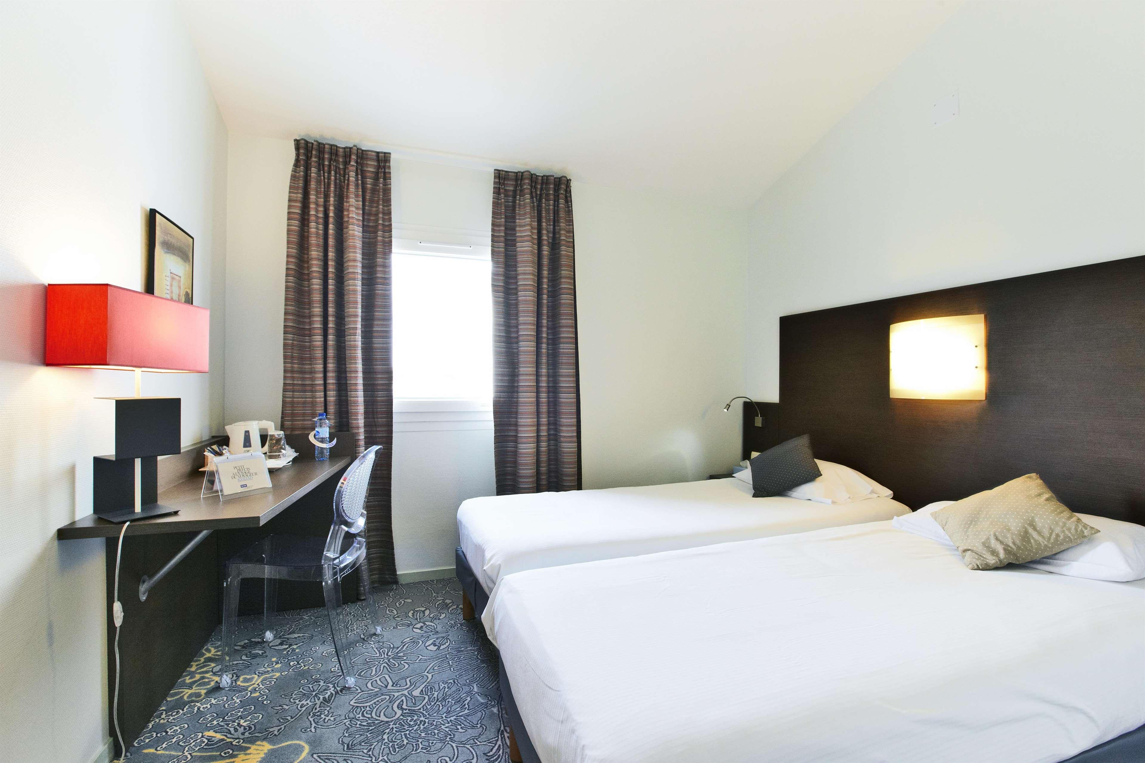 Hotel Kyriad La Rochelle Centre Ville Dış mekan fotoğraf