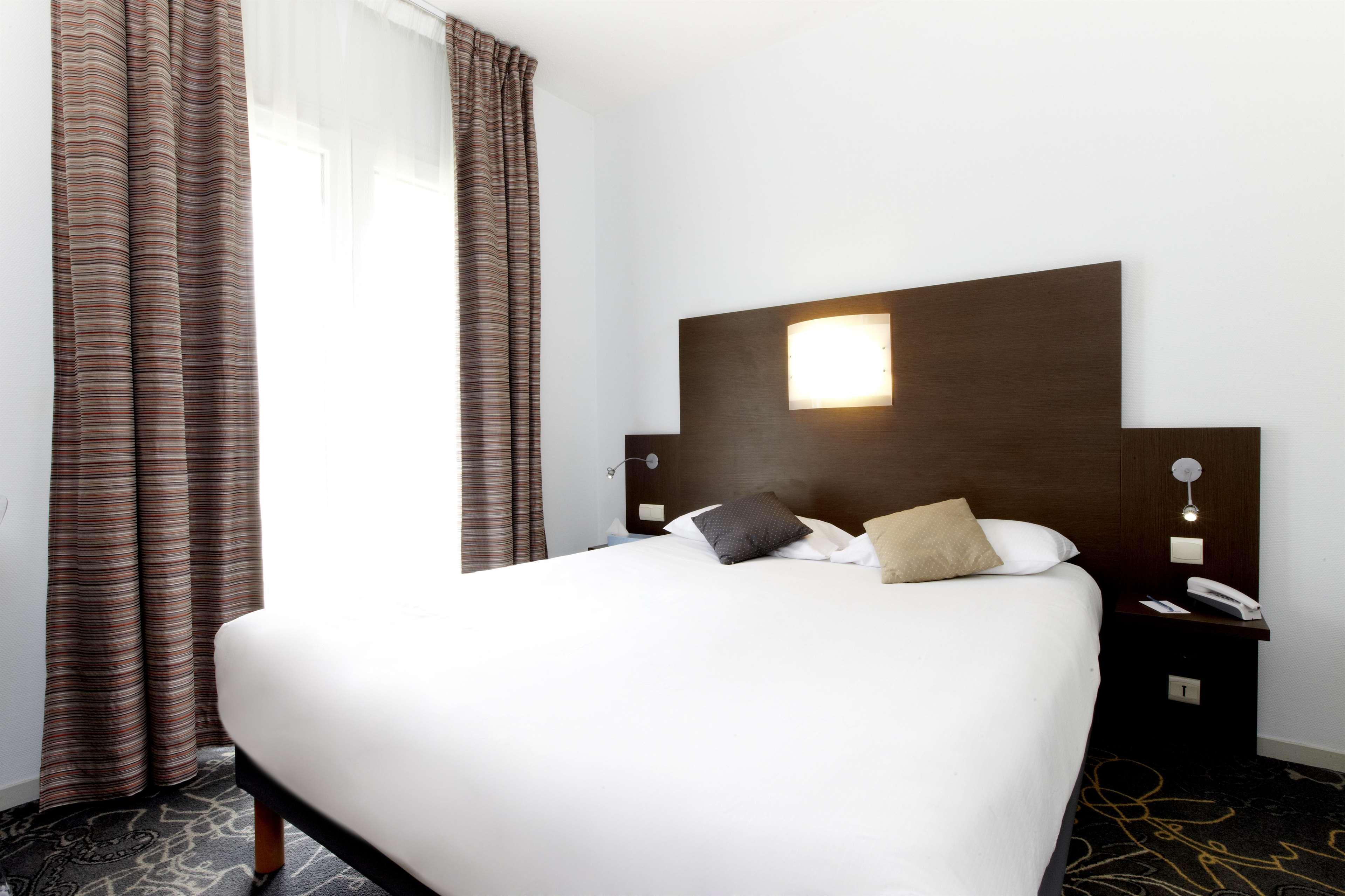 Hotel Kyriad La Rochelle Centre Ville Dış mekan fotoğraf