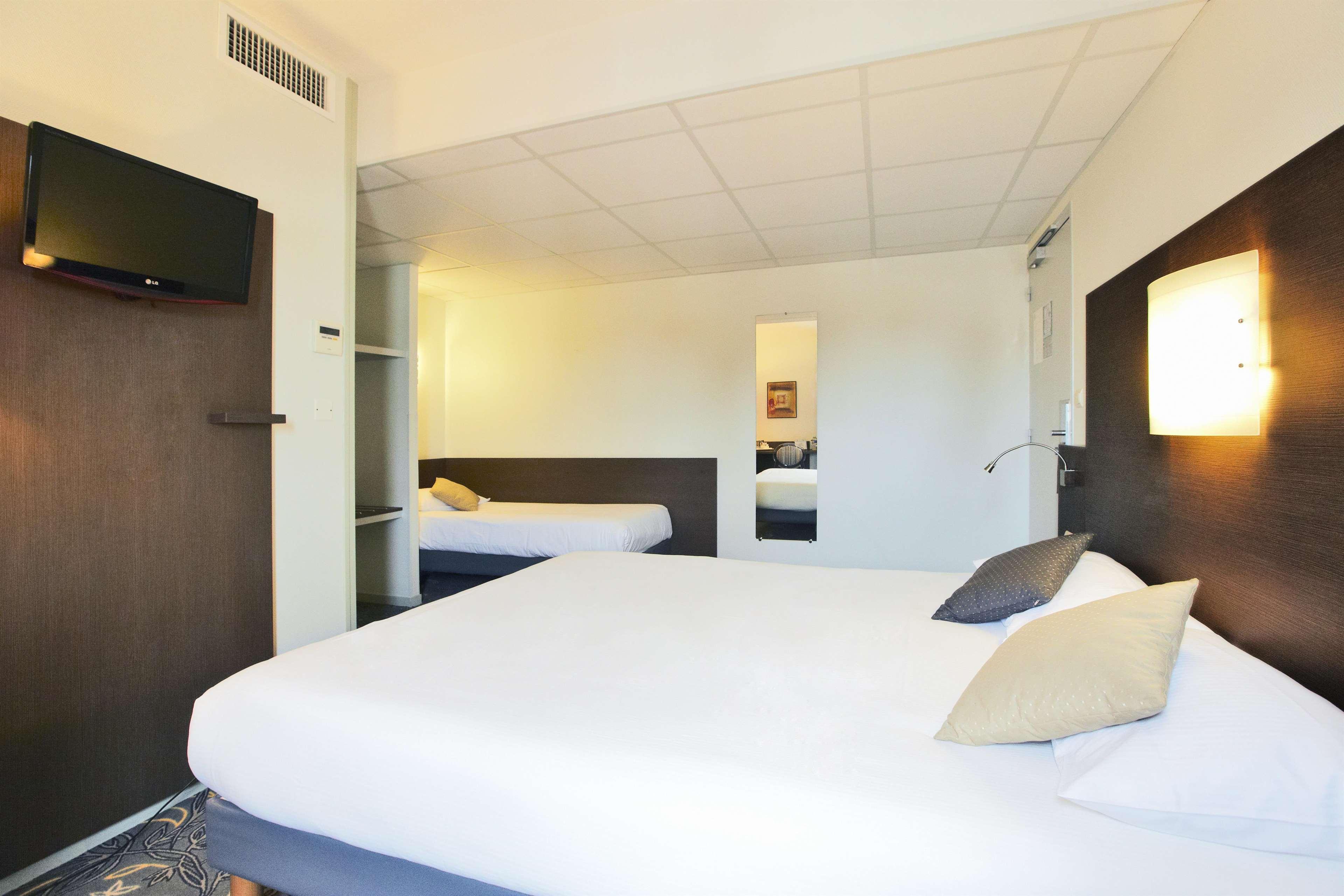 Hotel Kyriad La Rochelle Centre Ville Dış mekan fotoğraf